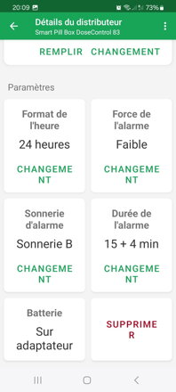 Menu principal indiquant le régime de dosage et les réglages du distributeur - format de l'heure, intensité de l'alarme, tonalité de l'alarme, durée de l'alarme et état de la batterie